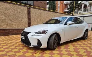 Lexus IS, 2019